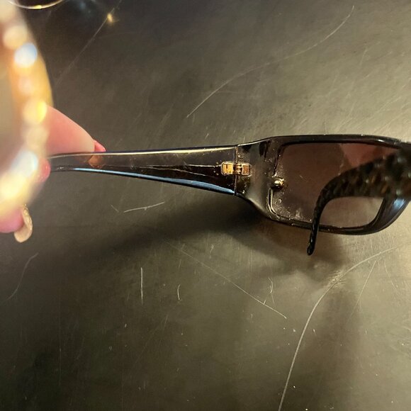 DG Sunglasses Good Condition Tortoise Shell With Diamond look Accents - Picture 10 of 11